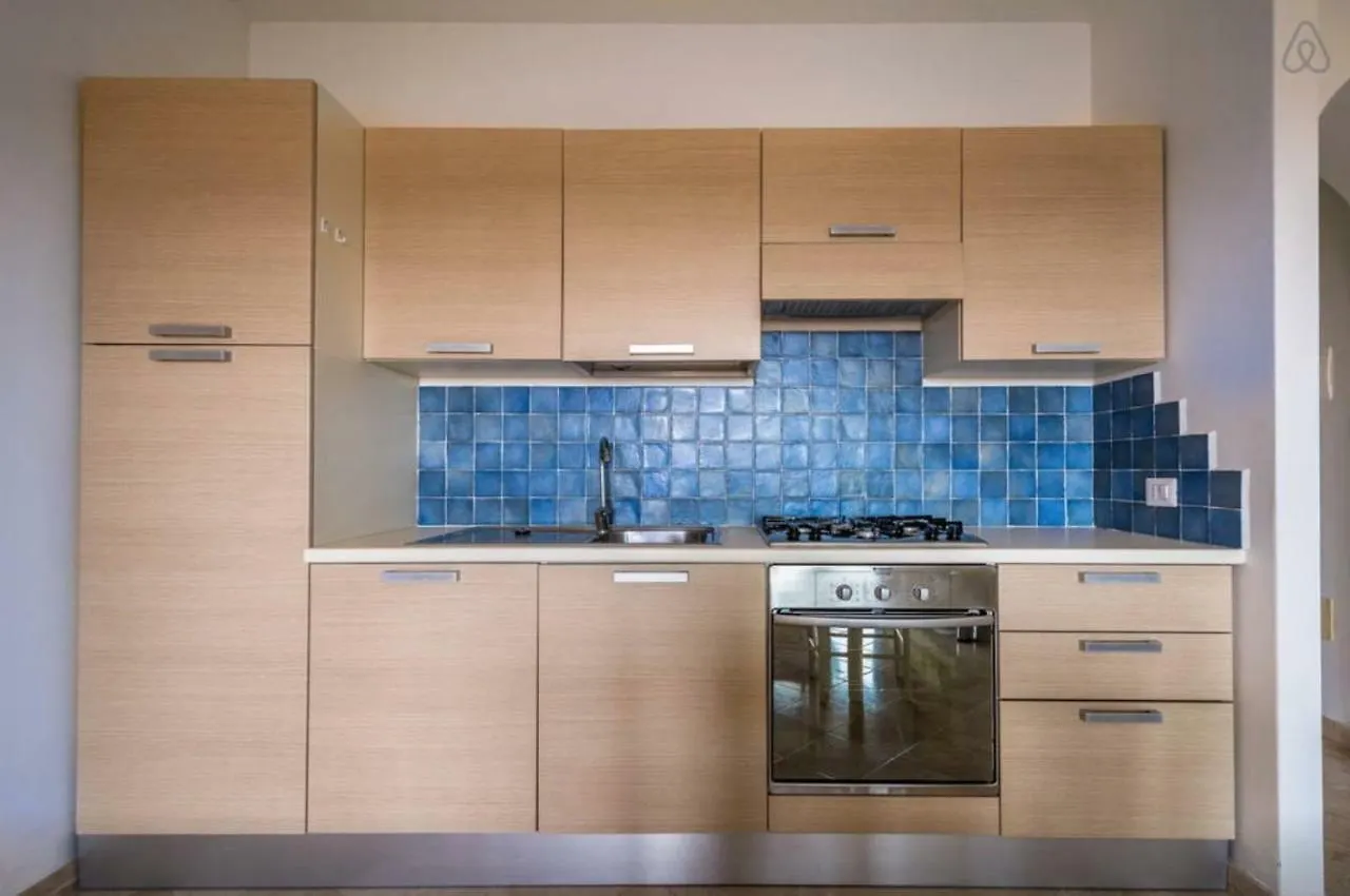 Seaview Apartment Porto Pozzo 0*,